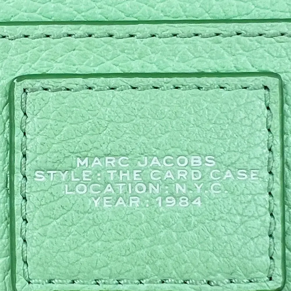 Marc Jacobs The Card Case in Mint Green Pebble Leather